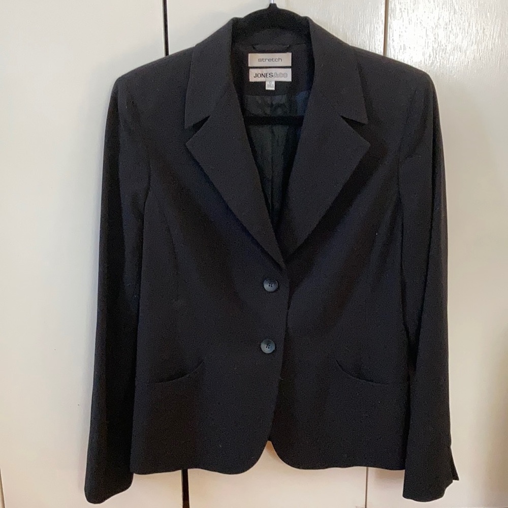 Black Jones & Co women’s blazer size 10 stretch fabric modern cut